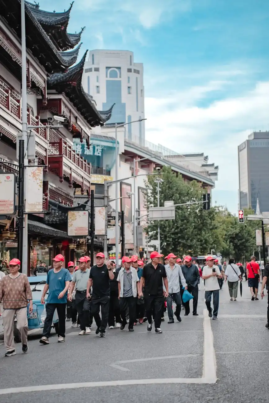 西南地区市政工程LED路灯选型要点与节能效益分析