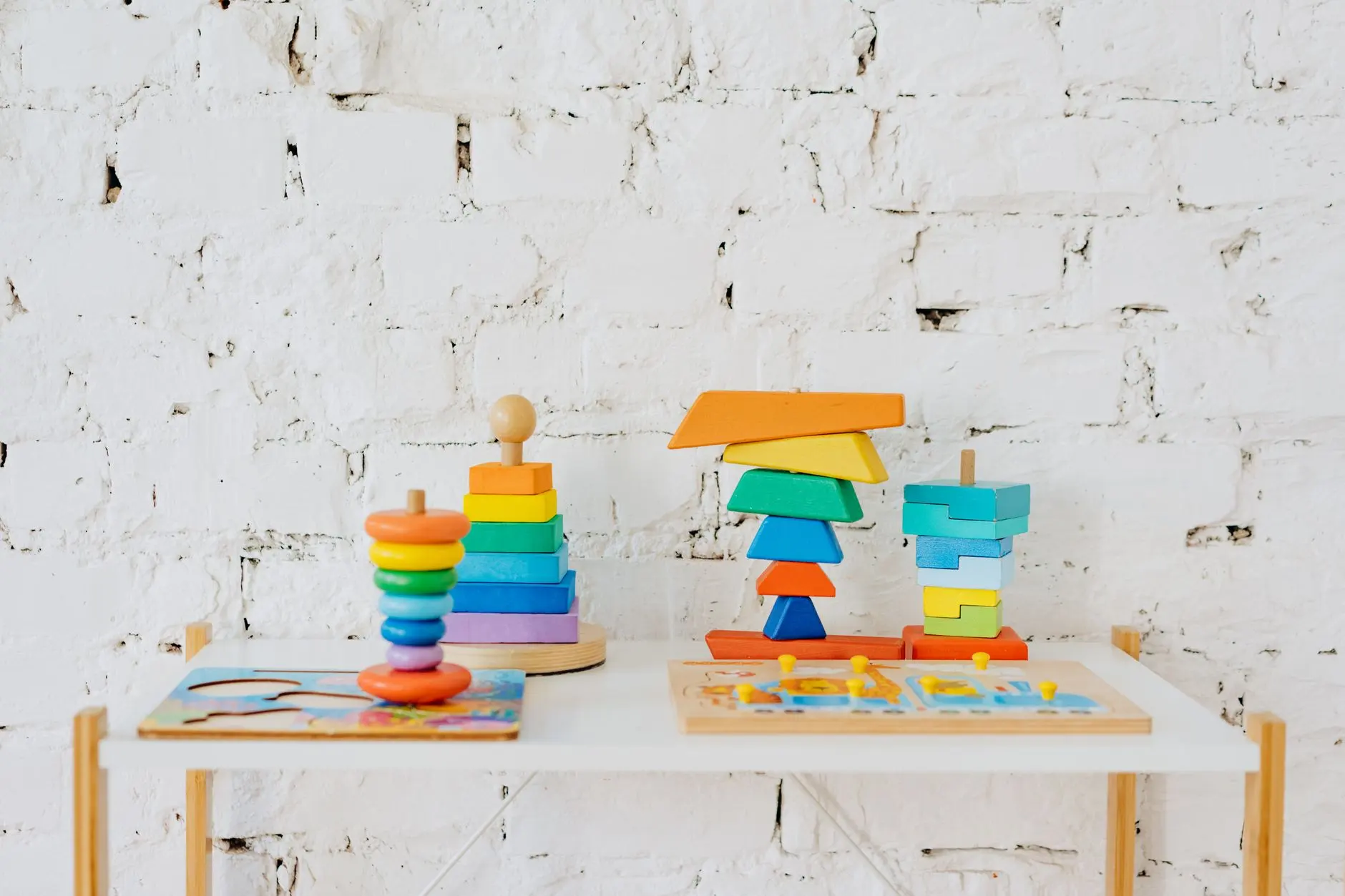 重庆道之源照明解读：LED工矿灯与投光灯在工业厂房中的节能应用方案