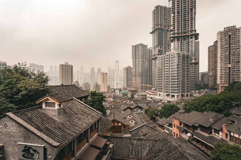 西南地区市政工程LED路灯定制方案设计与节能效益分析